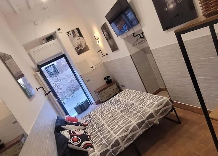 Trastevere Gallery Rome